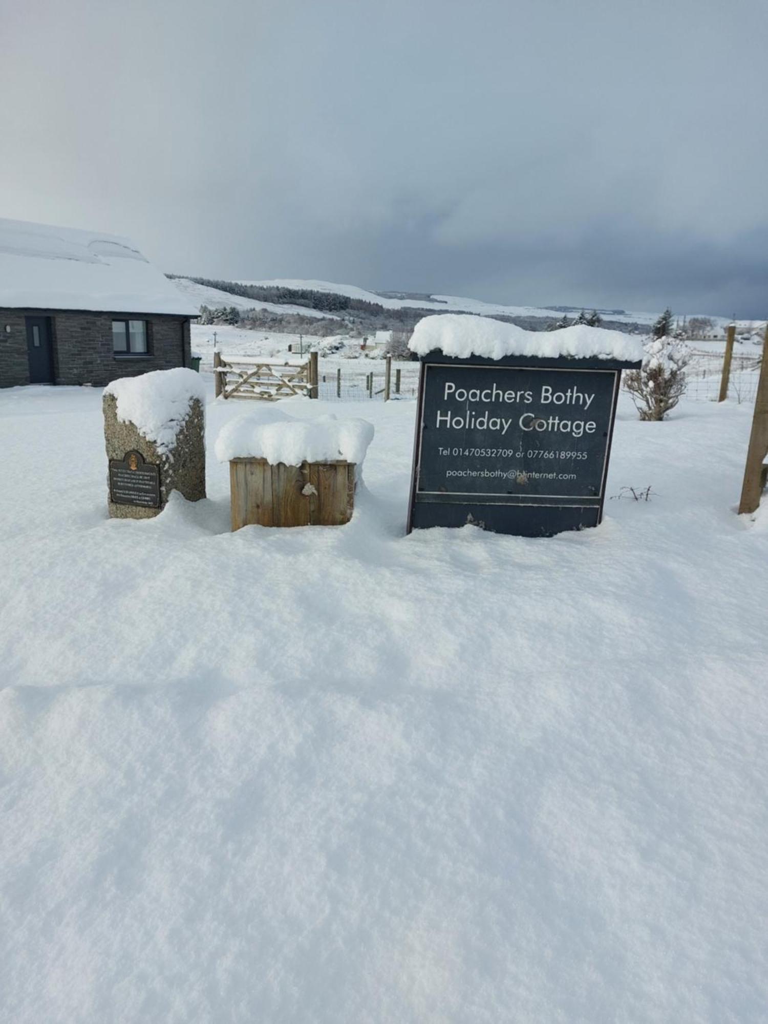 Poachers Bothy Skeabost Exterior foto